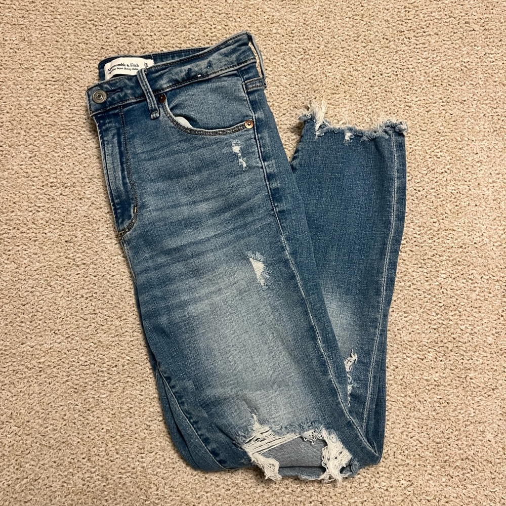 Abercrombie High Rise Super Skinny Ankle Jeans w Rips Size 28